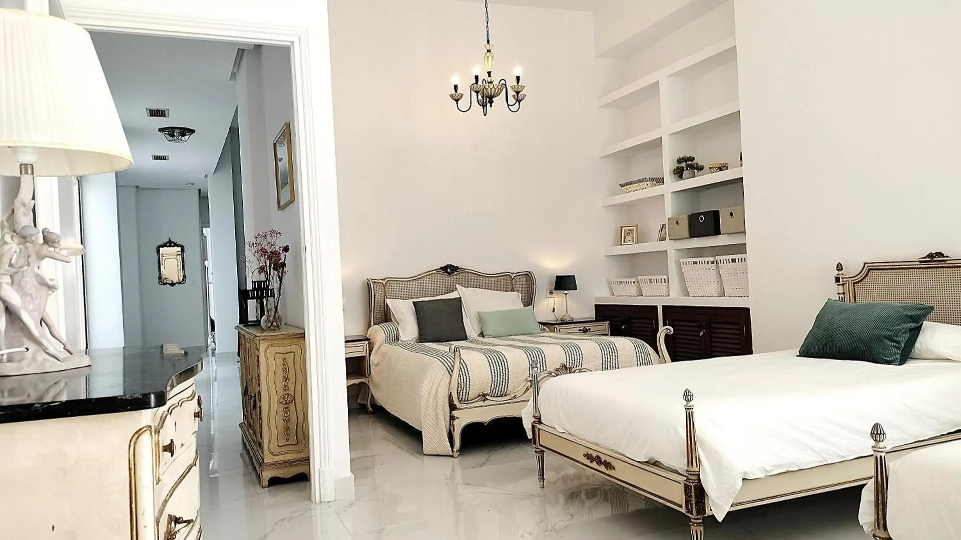 Casa Palacio Madre De La Eucaristia El Puerto de Santa María Apartman